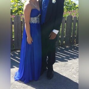 Elegant heart shaped bejeweled gown for any occasion